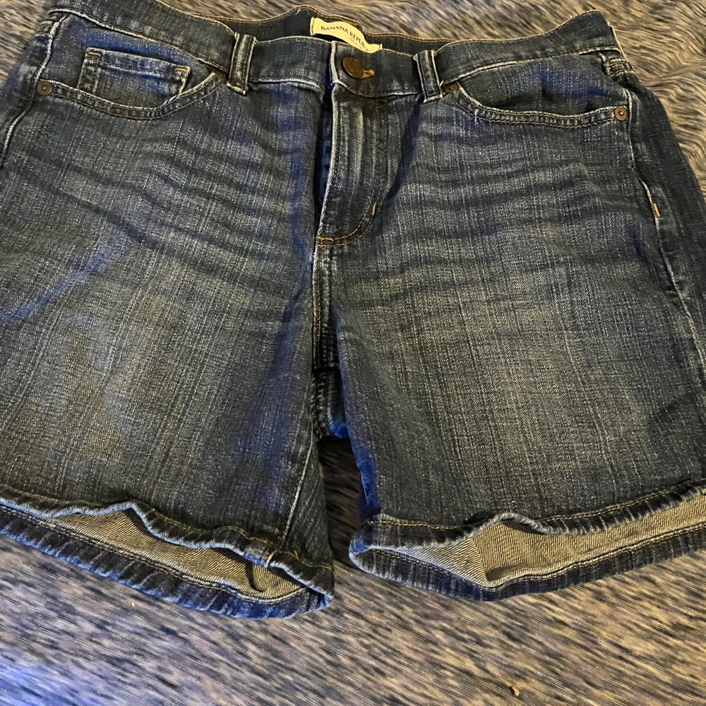 Banana Republic roll-up short size 28
